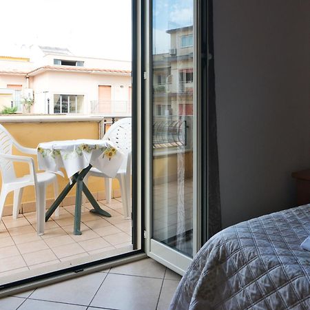 La Casa Degli Artisti 1 Hotel Nettuno Exterior foto