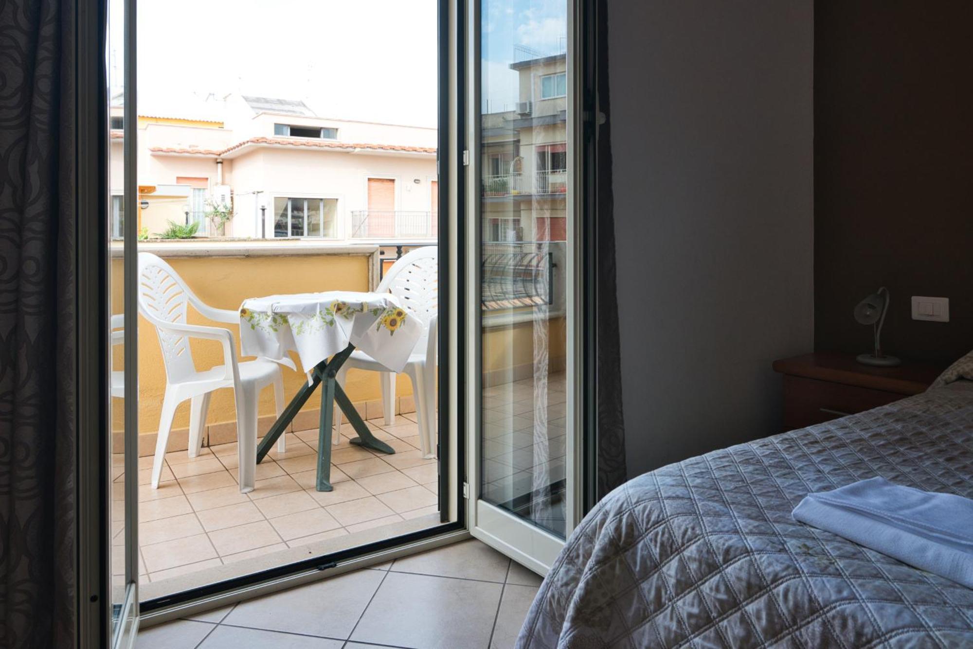 La Casa Degli Artisti 1 Hotel Nettuno Exterior foto