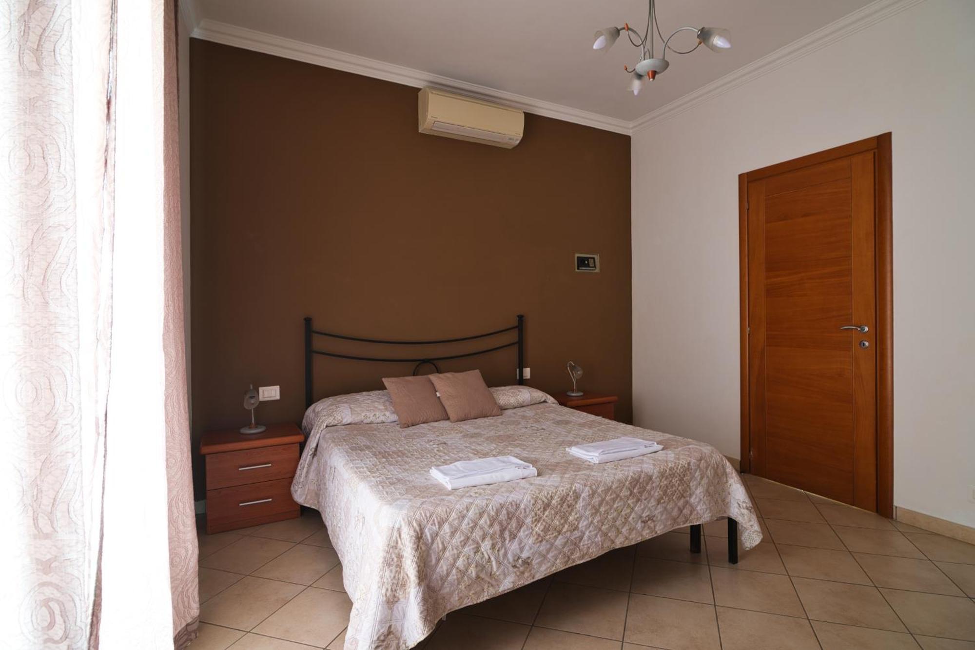 La Casa Degli Artisti 1 Hotel Nettuno Exterior foto