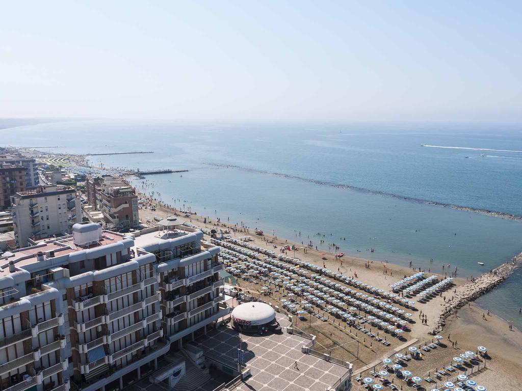 La Casa Degli Artisti 1 Hotel Nettuno Exterior foto
